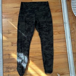 Lululemon camo leggings size 12